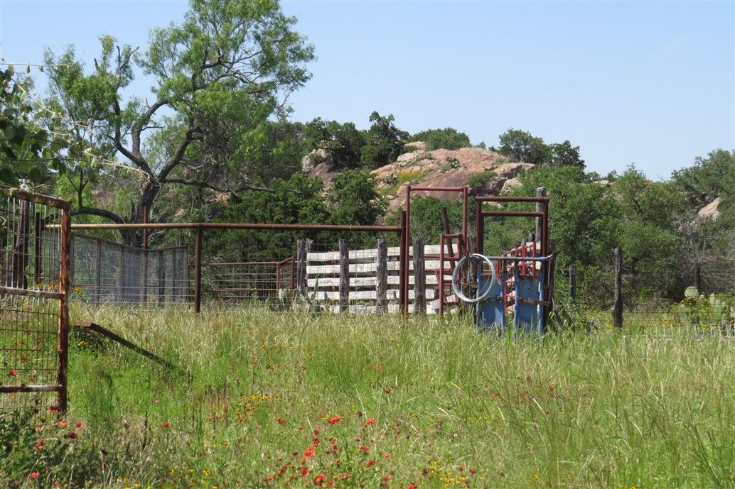 Listing Image #12