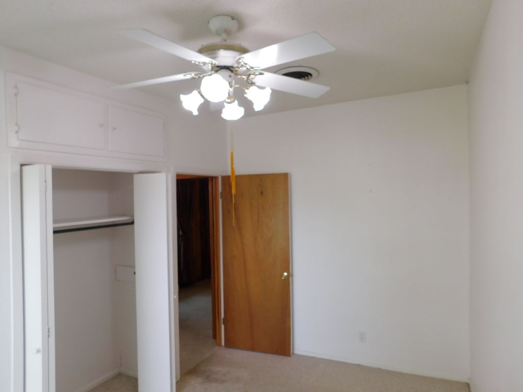 Listing Image #9