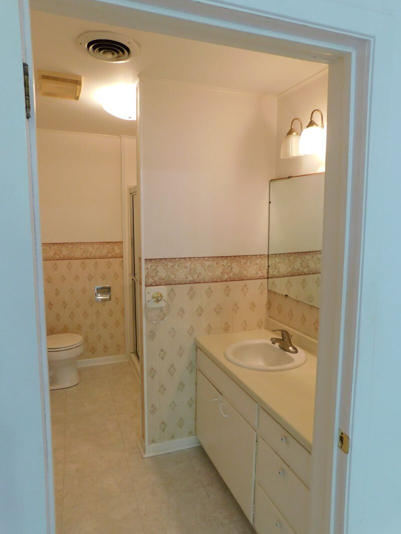 Listing Image #11
