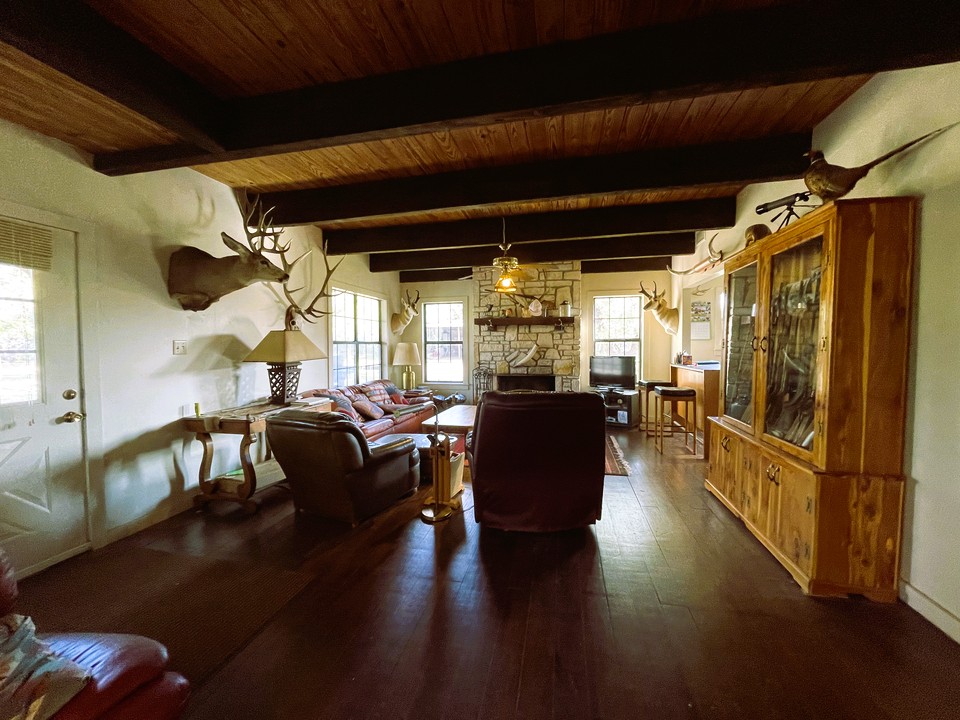 Listing Image #13