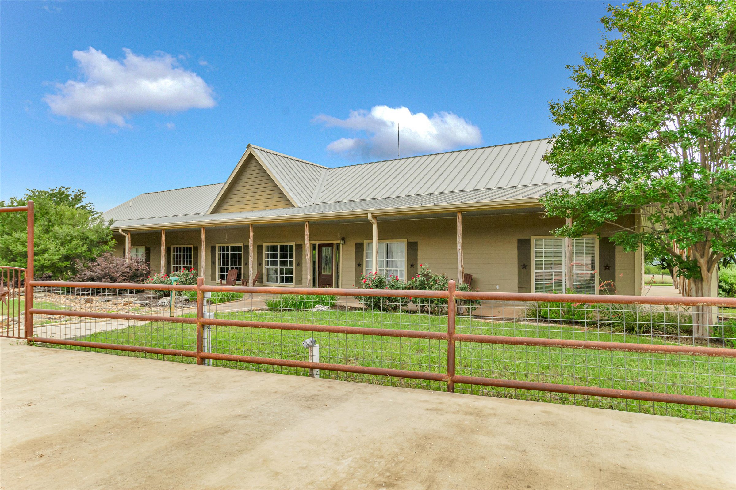 Listing Image #5