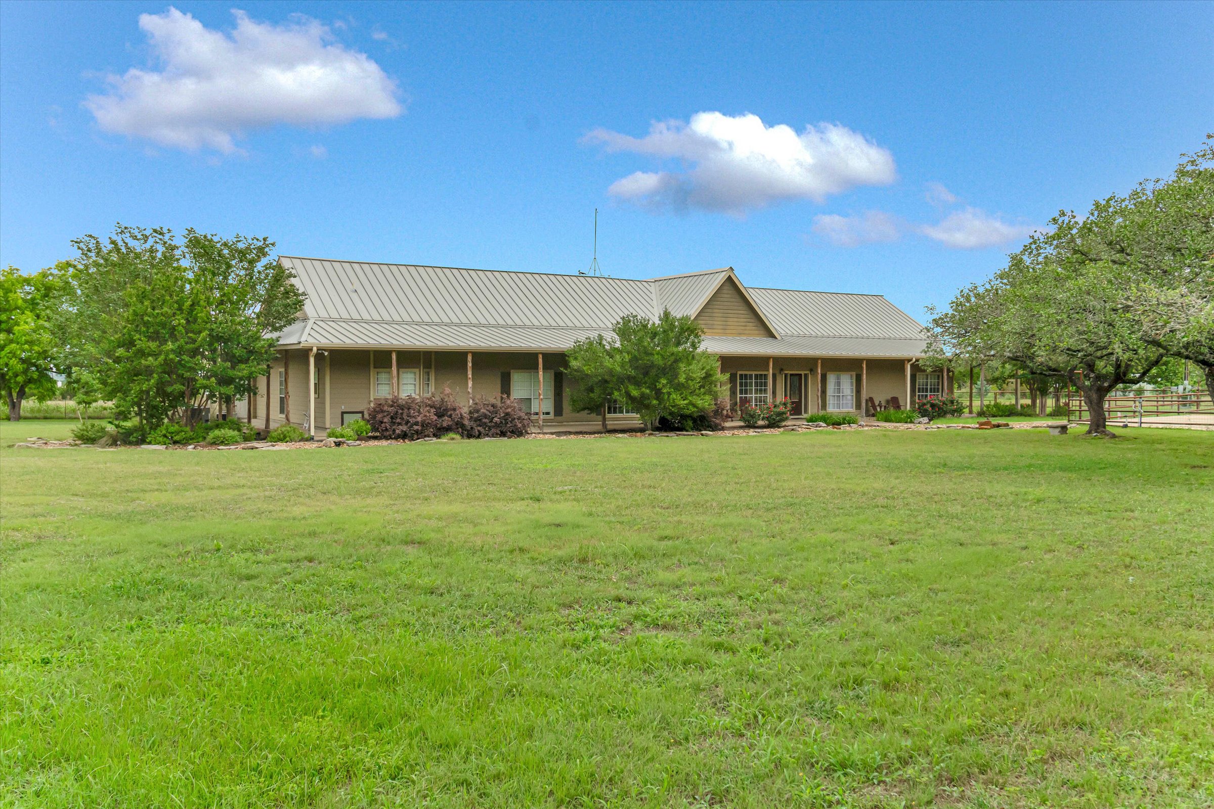 Listing Image #8