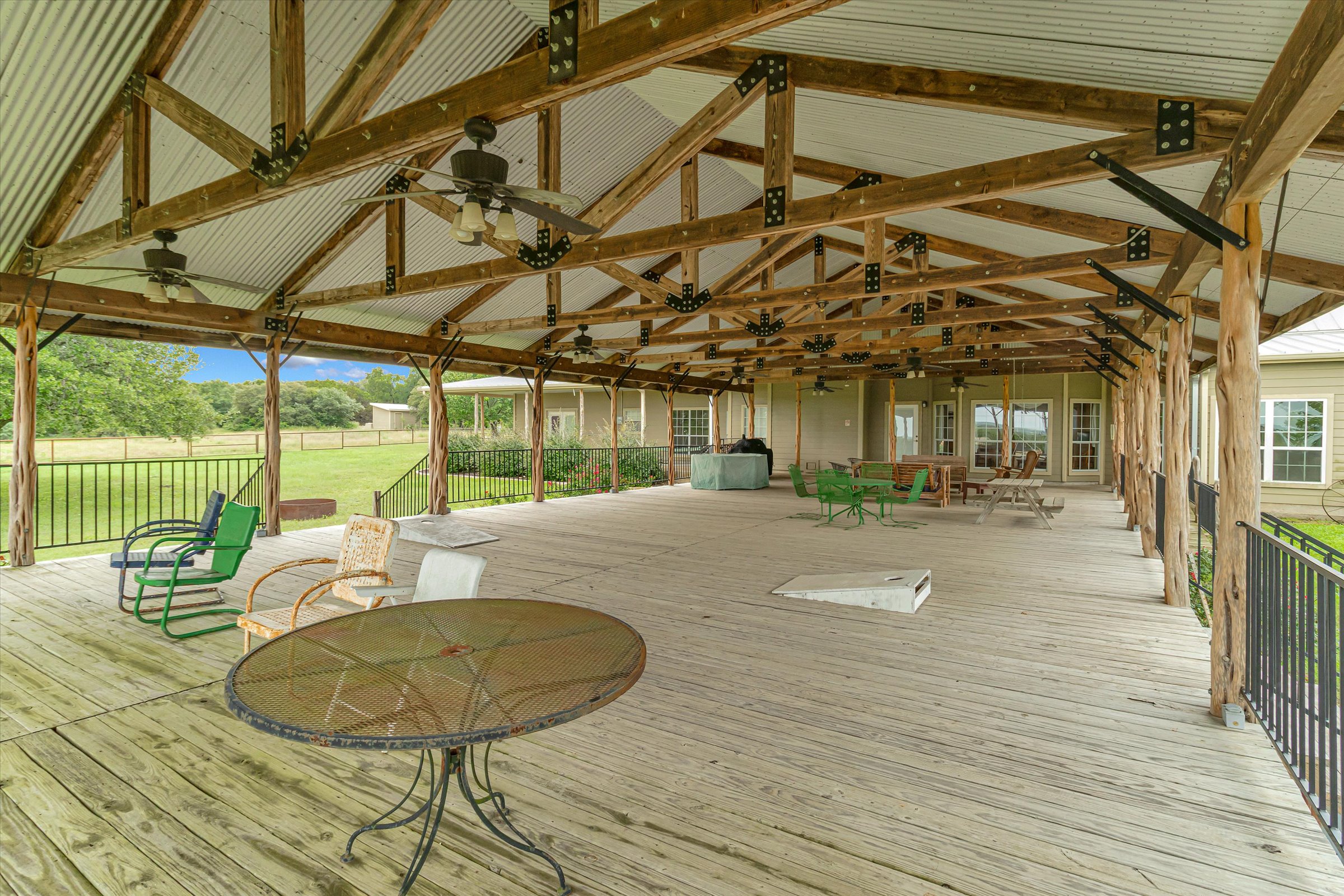 Listing Image #12