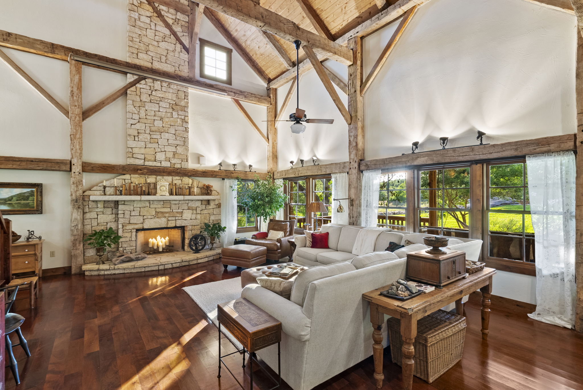 Listing Image #11