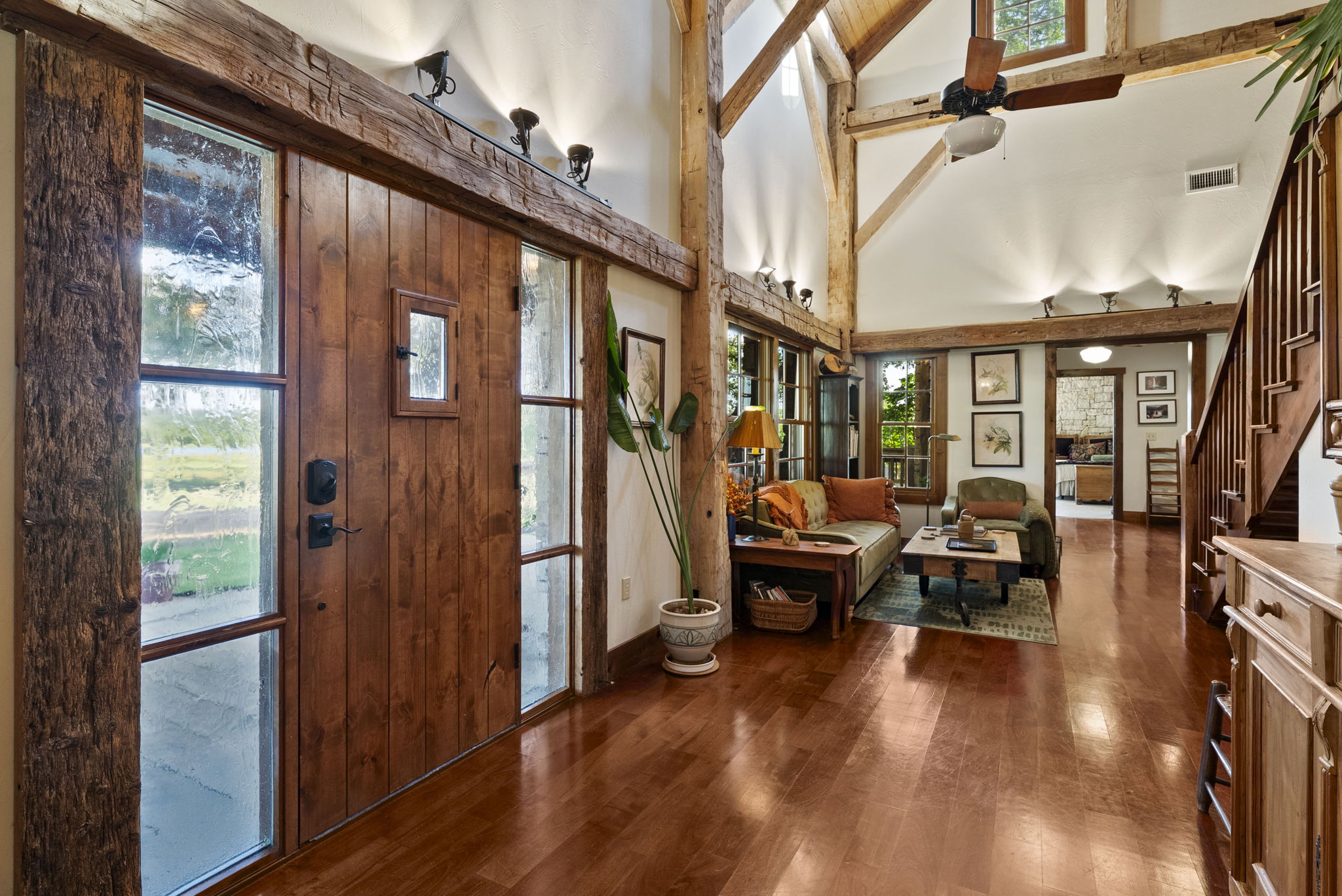 Listing Image #12
